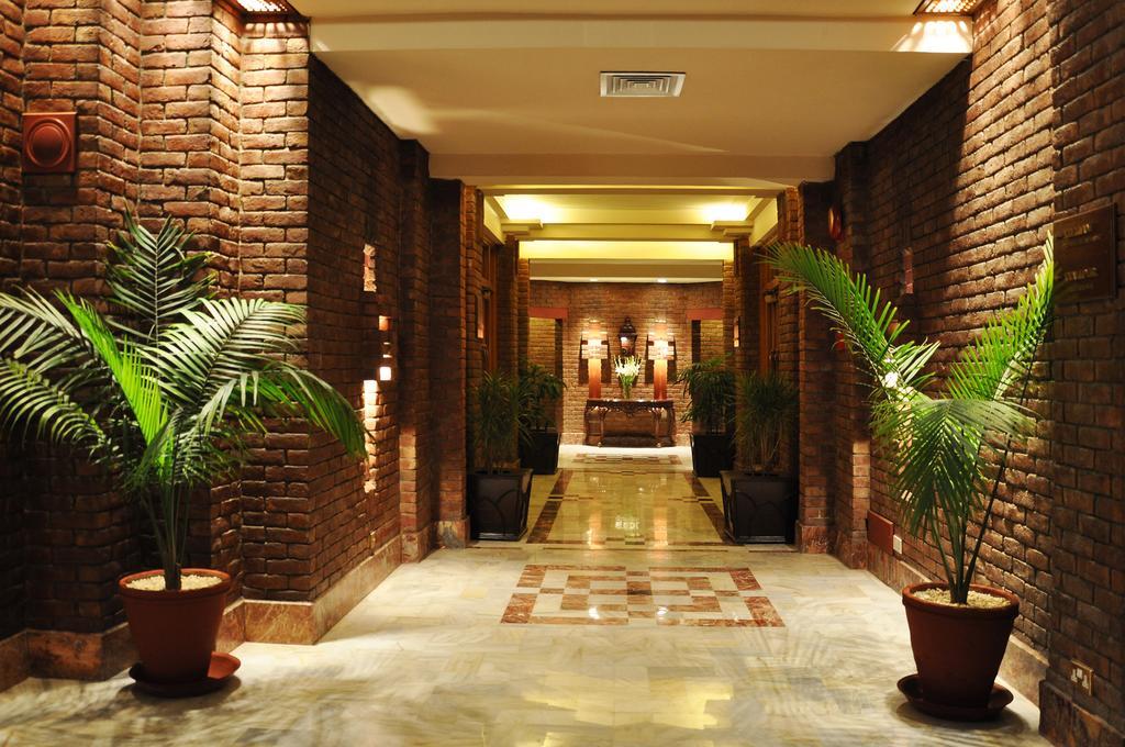 Faisalabad Serena Hotel Exterior photo